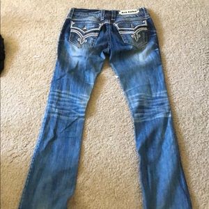 Bootcut Rock Revival Jeans. Size: 28